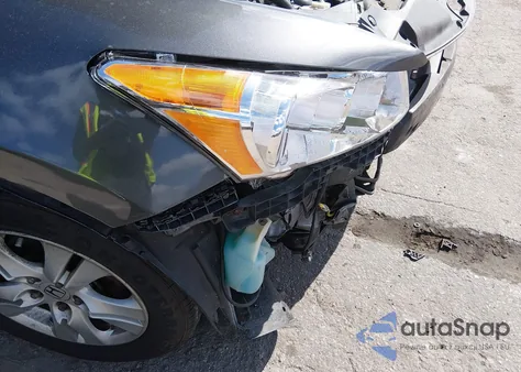 2010 Honda Accord 2.4 Lx-P z USA, uszkodzony, nr VIN 1HGCP2F40AA120313